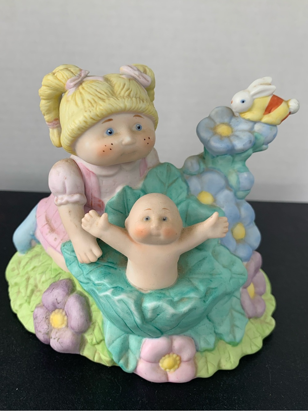 Vintage Cabbage Patch Kids Porcelain Music Box Fun in the Garden #5023 1985